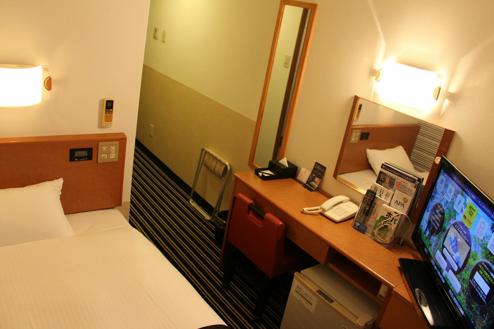 Apa Hotel Tokushima Ekimae Exteriör bild