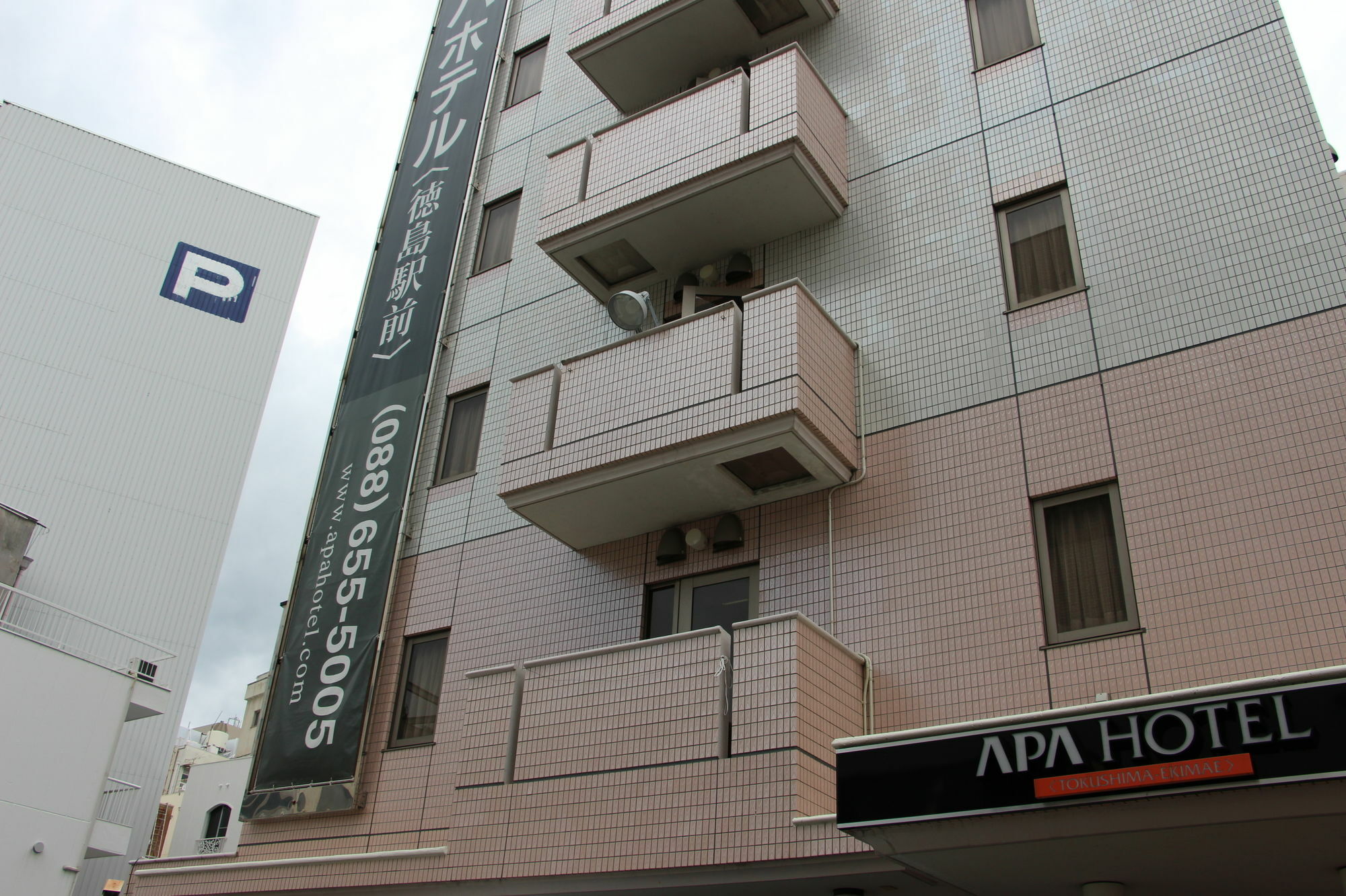 Apa Hotel Tokushima Ekimae Exteriör bild