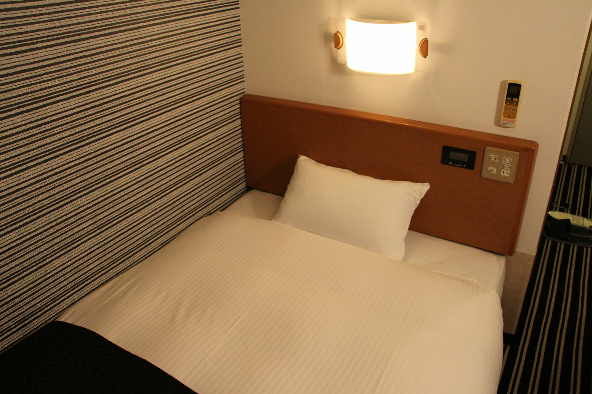 Apa Hotel Tokushima Ekimae Exteriör bild