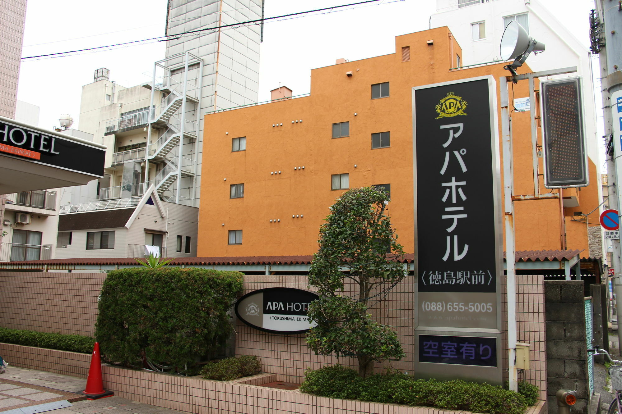 Apa Hotel Tokushima Ekimae Exteriör bild